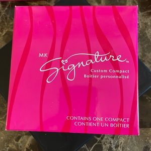 Mary Kay Signature Custom Compact